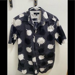 Diesel men’s button up short sleeve shirt, Size L (fits more like a M) slim fit